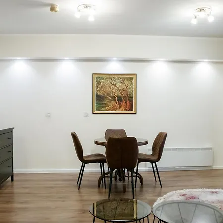 Athens Center * Belgrad